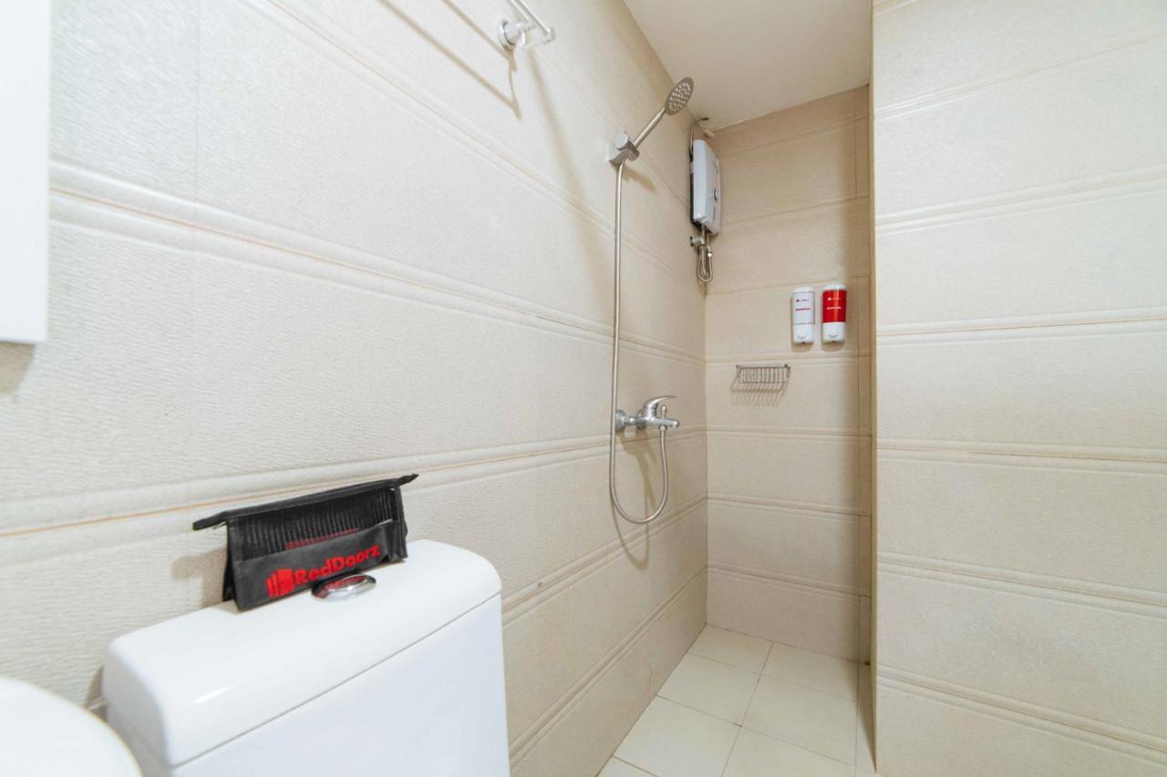 فندق Reddoorz Premium Near Trinoma كويزون سيتي المظهر الخارجي الصورة